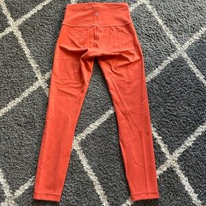Lululemon leggings Size: 6